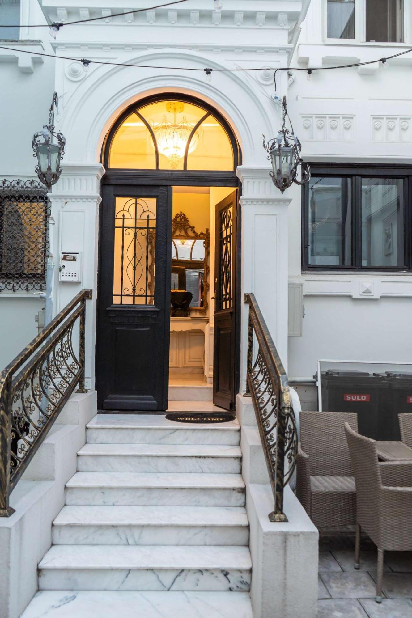 Conacul Coroanei Luxury Boutique Hotel Bukareszt Zewnętrze zdjęcie