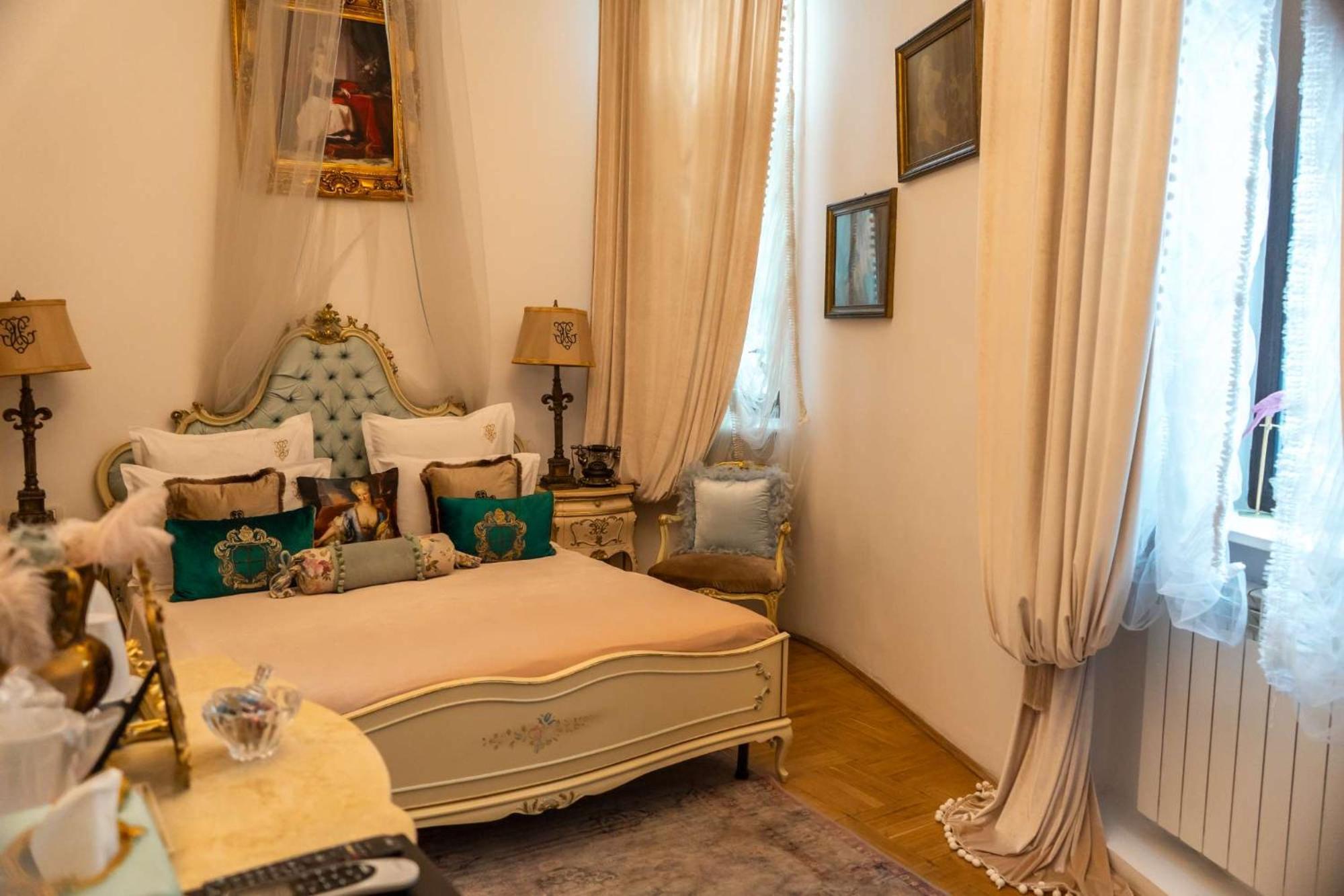 Conacul Coroanei Luxury Boutique Hotel Bukareszt Zewnętrze zdjęcie